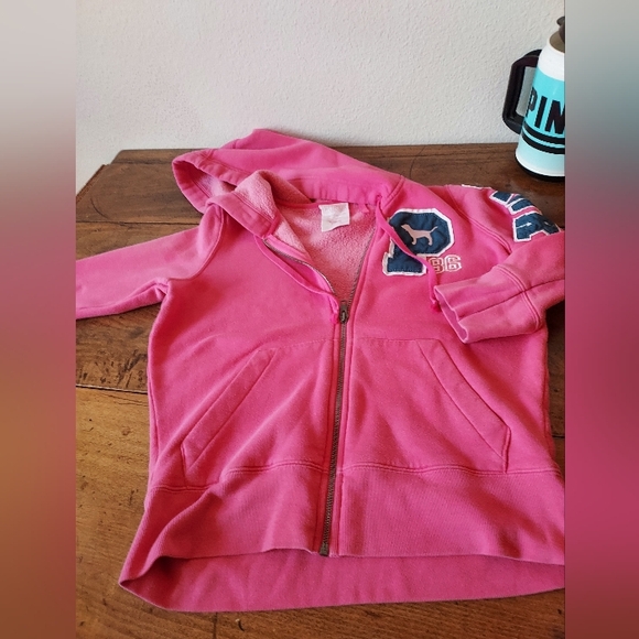 Pink brand hoodie - Picture 5 of 7